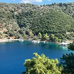 Argiri - Seafront Luxury Villa, P-pool, Seaviews, Walk To Villa Meganisi