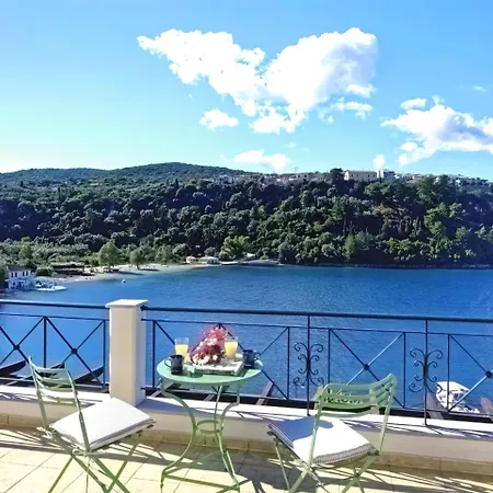 Argiri Meganisi - Seafront Luxury Villa, P-pool, Seaviews, Walk To Villa Szpartohóri