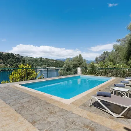 Argiri Meganisi - Seafront Luxury Villa, P-pool, Seaviews, Walk To فيلة