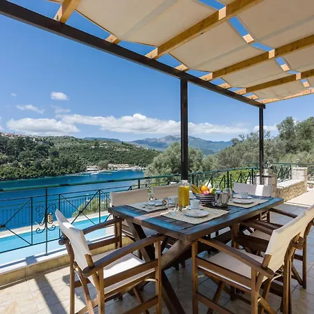 Argiri Meganisi - Seafront Luxury Villa, P-pool, Seaviews, Walk To Szpartohóri