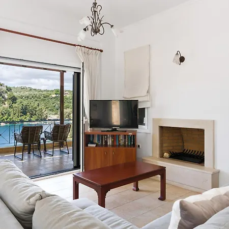 Argiri Meganisi - Seafront Luxury Villa, P-pool, Seaviews, Walk To Villa *