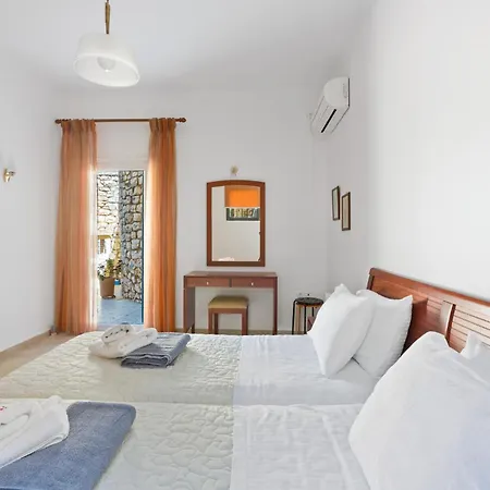Argiri Meganisi - Seafront Luxury Villa, P-pool, Seaviews, Walk To فيلة *