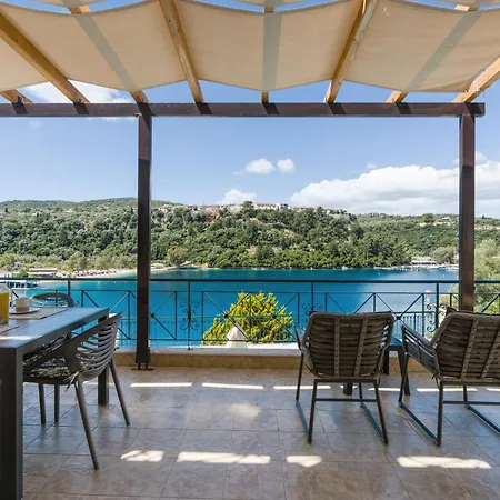 Argiri Meganisi - Seafront Luxury Villa, P-pool, Seaviews, Walk To * Szpartohóri